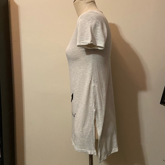 NWT Maurices Graphic T - Shirt - Picture 3 of 11